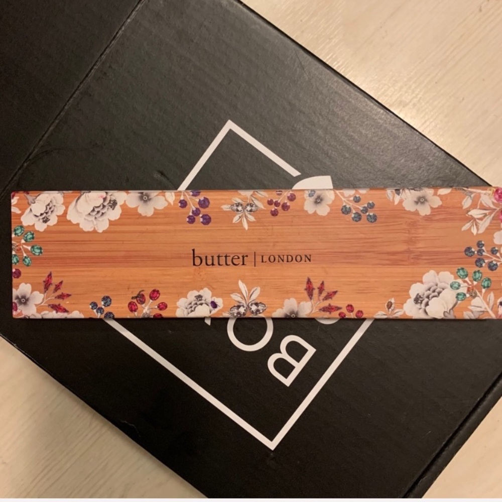 NWT butter London natural goddess palette - Picture 4 of 4
